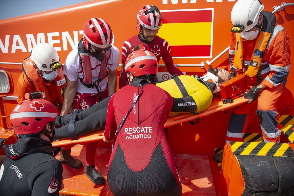 Simulacro rescate Salvamento Marítimo y cruz roja