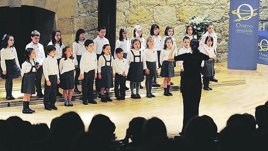 Música para los 75 años del colegio Menéndez Pelayo