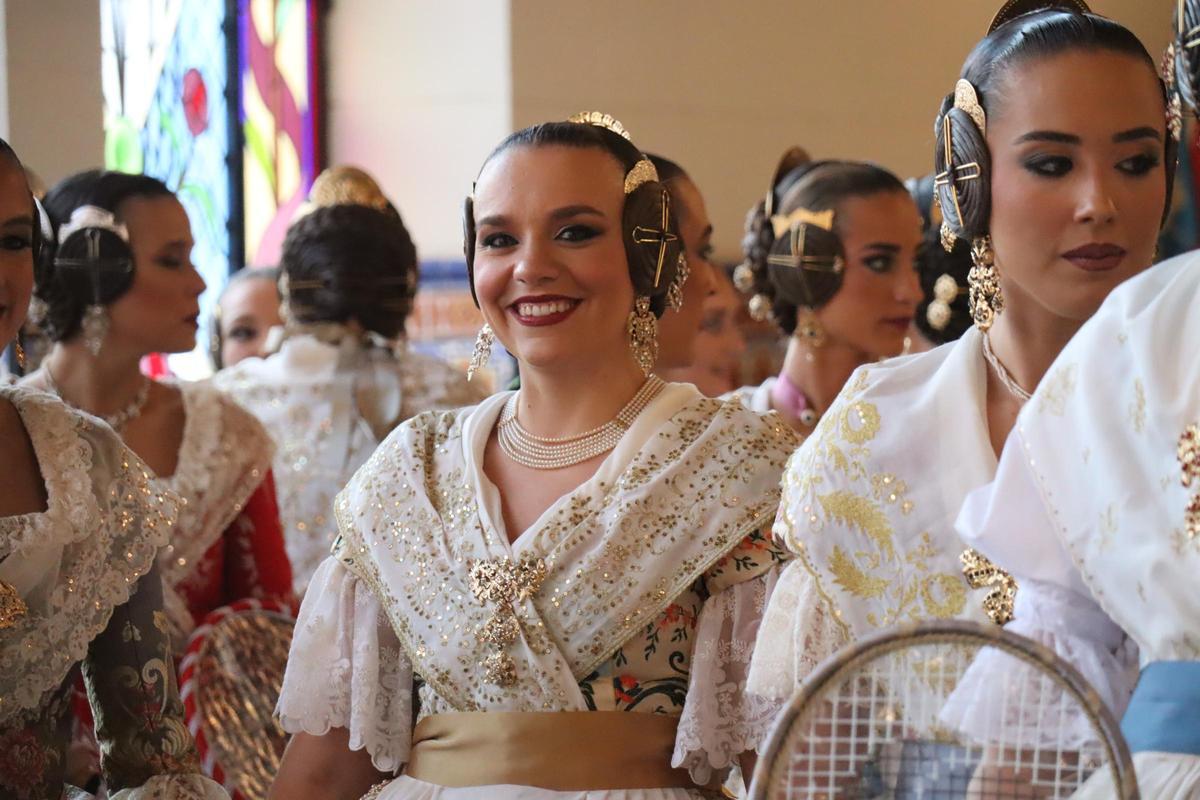 La Batalla (de Flores) de las candidatas a Falleras Mayores de València 2027