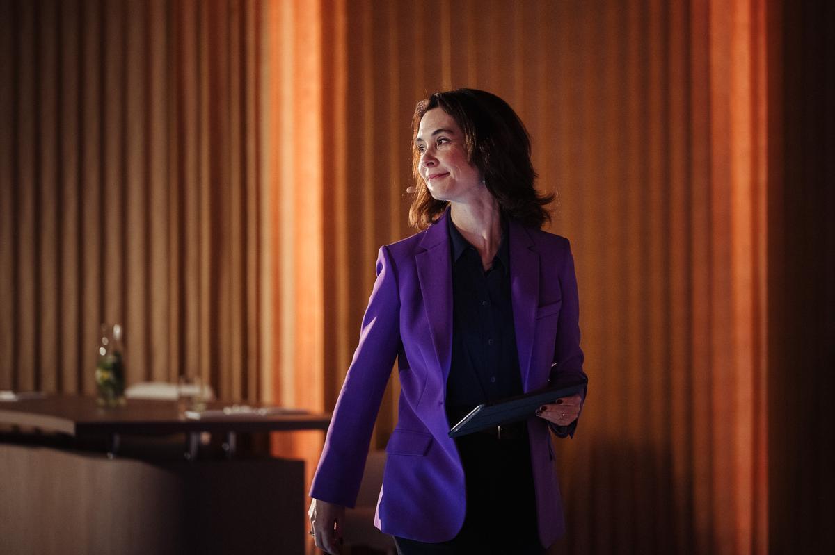 La consejera delegada de Veolia, Estelle Brachlianoff, durante la presentación en Poznan (Polonia) de los planes de la compañía.