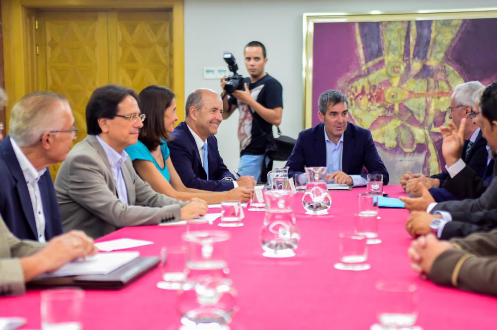 Reunión de los empresarios del Norte con Clavijo.