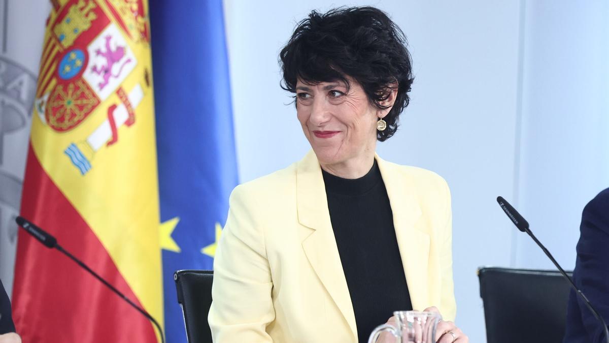 La ministra de Inclusión, Seguridad Social y Migraciones y portavoz del Gobierno, Elma Saiz, durante la rueda de prensa posterior al Consejo de Ministros, este 29 de septiembre, en Madrid.