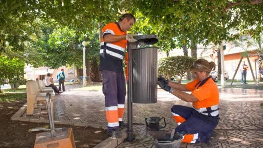 El gobierno municipal destituye al responsable de la contrata de la limpieza por falta de control