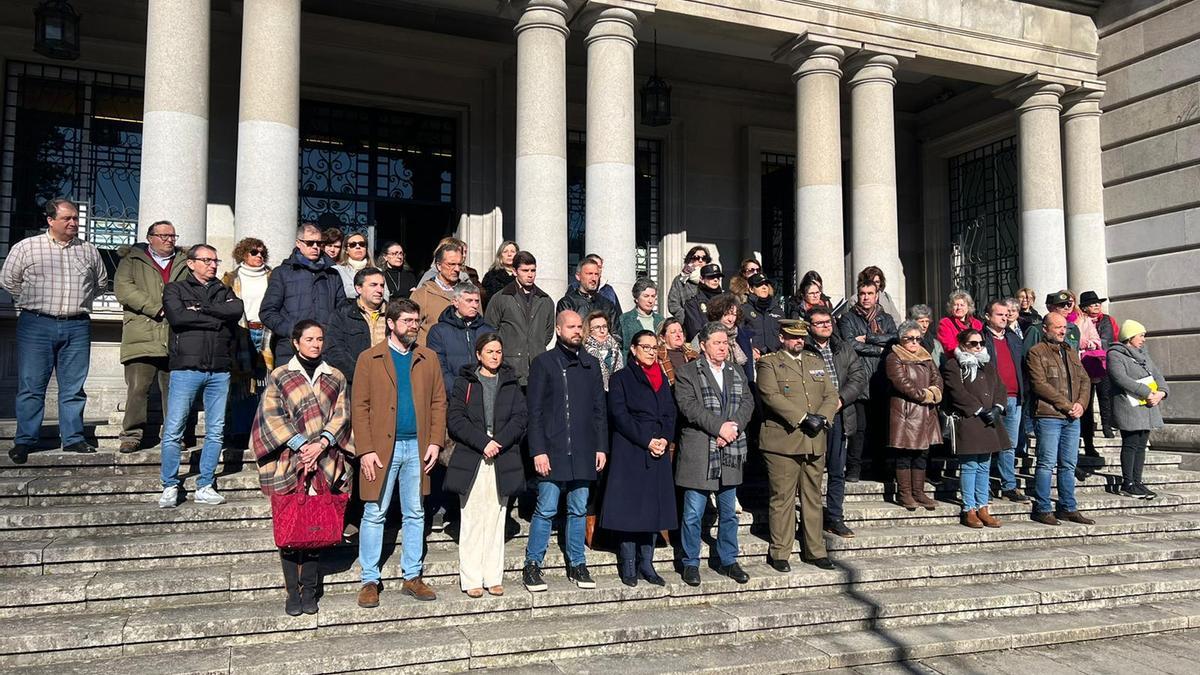 Concentración en rechazo al crimen machista de Baiona.