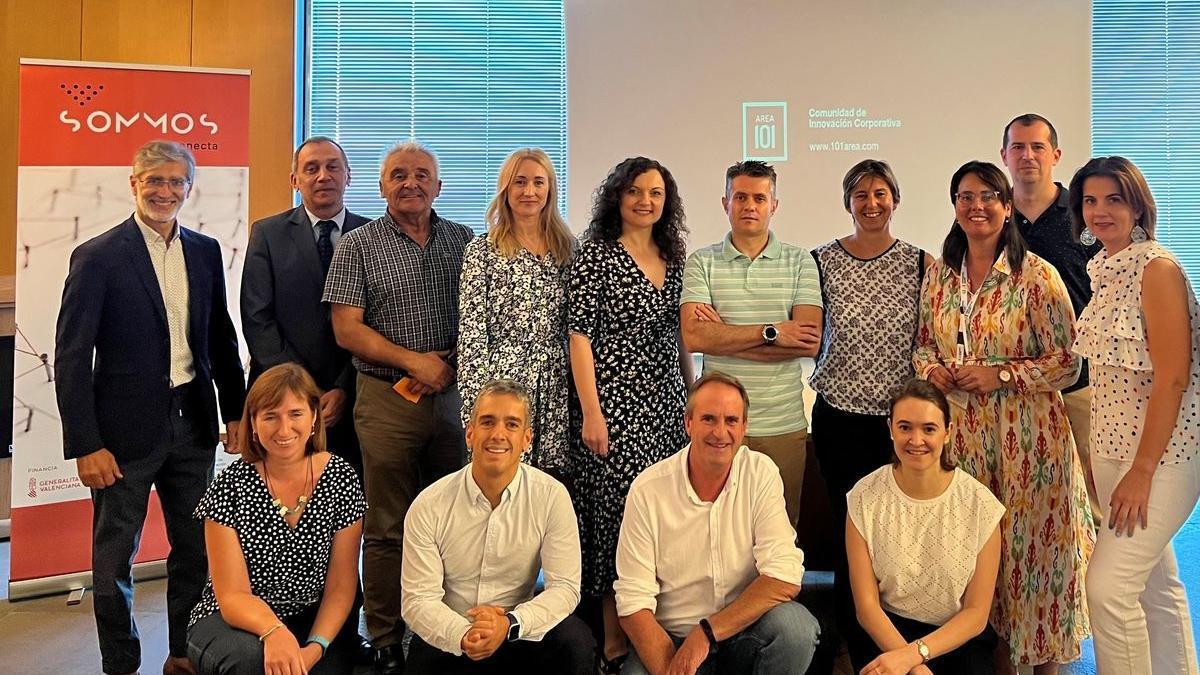 Un grupo de participantes en la jornada Innovation Group impulsada por SOMMOS Connecta.