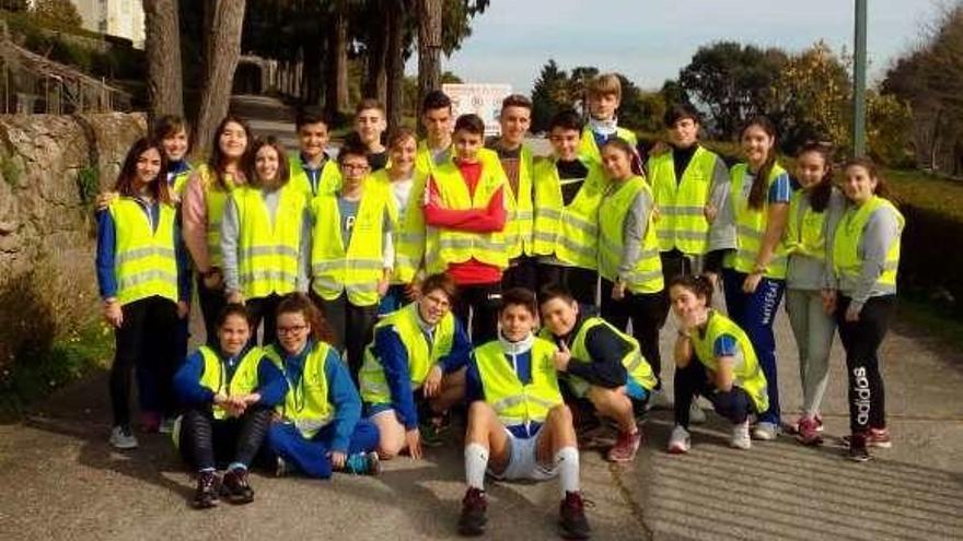 Grupo de 3º de la ESO que realiza el Camino de Santiago. // D.B.M.