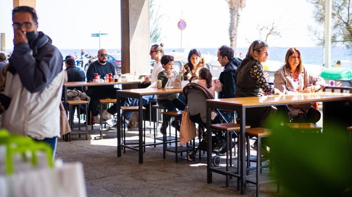 ONBARCELONA ON BARCELONA foto terraza gourmet   The fish and chips shop Barceloneta