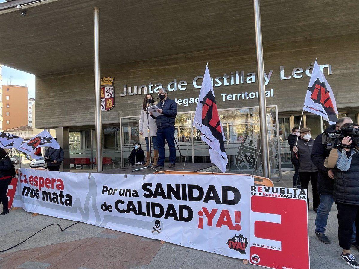 Una de las concentraciones por la sanidad convocadas hoy en Soria. / SORIA ¡YA!