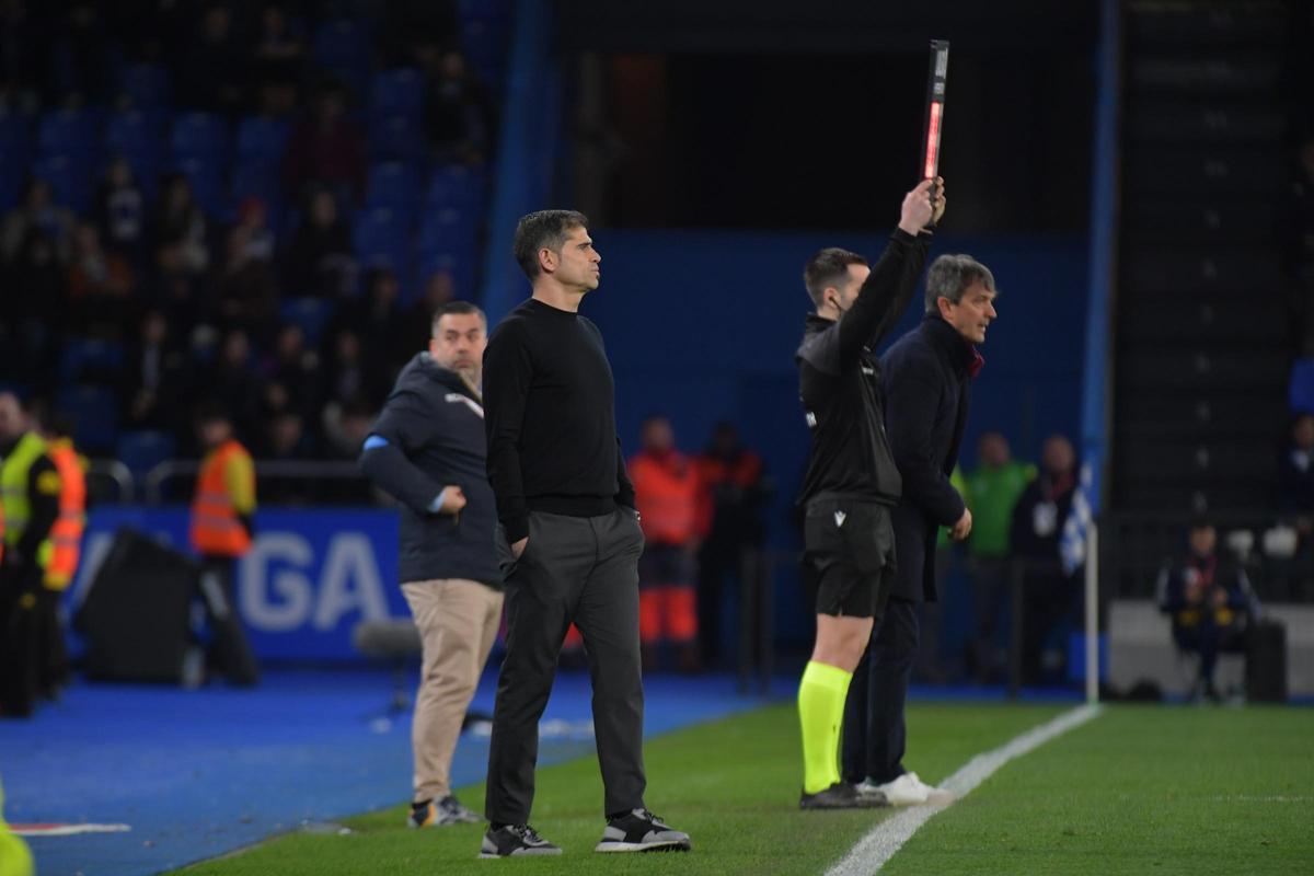 Un Dépor estéril cae ante el Granada en Riazor (0-2)