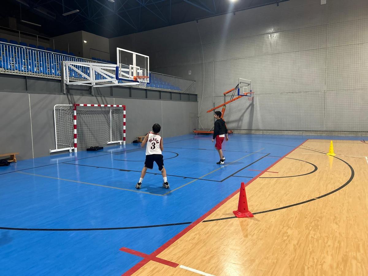 Entrenamiento del Club Baloncesto Siero