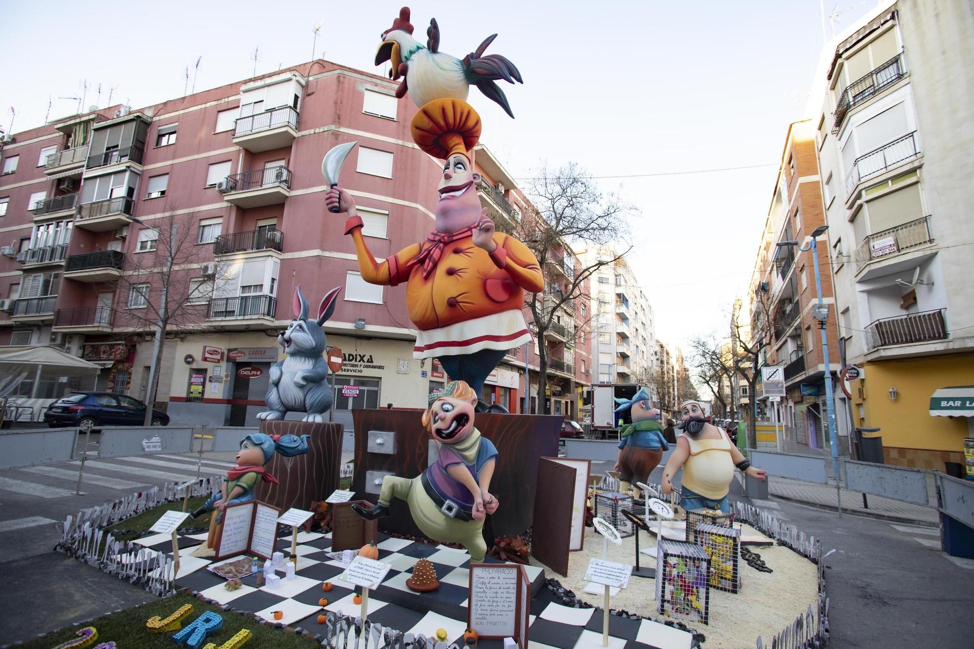 Así son las Fallas de las 19 comisiones de Xàtiva