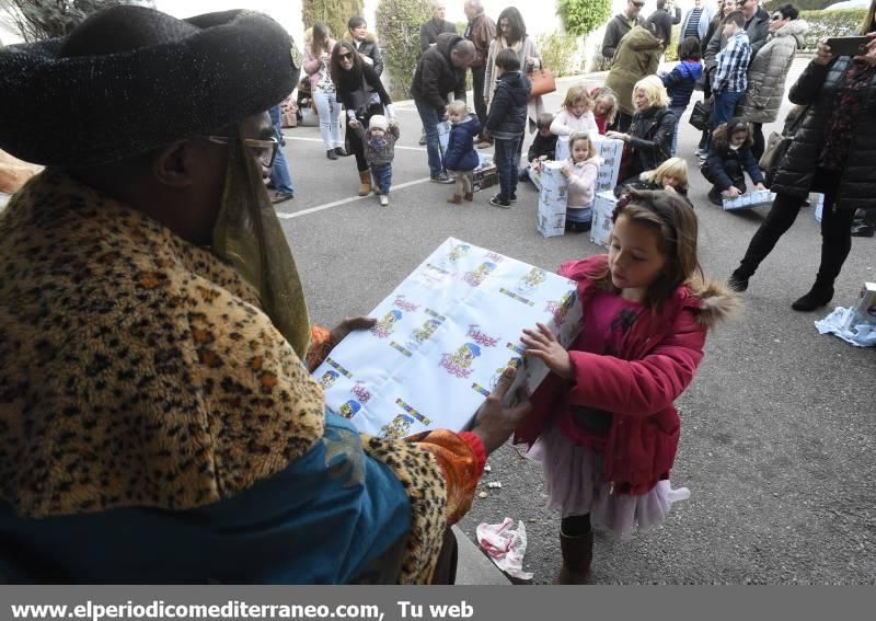 Los Reyes Magos repartieron regalos e ilusiones en Castellón