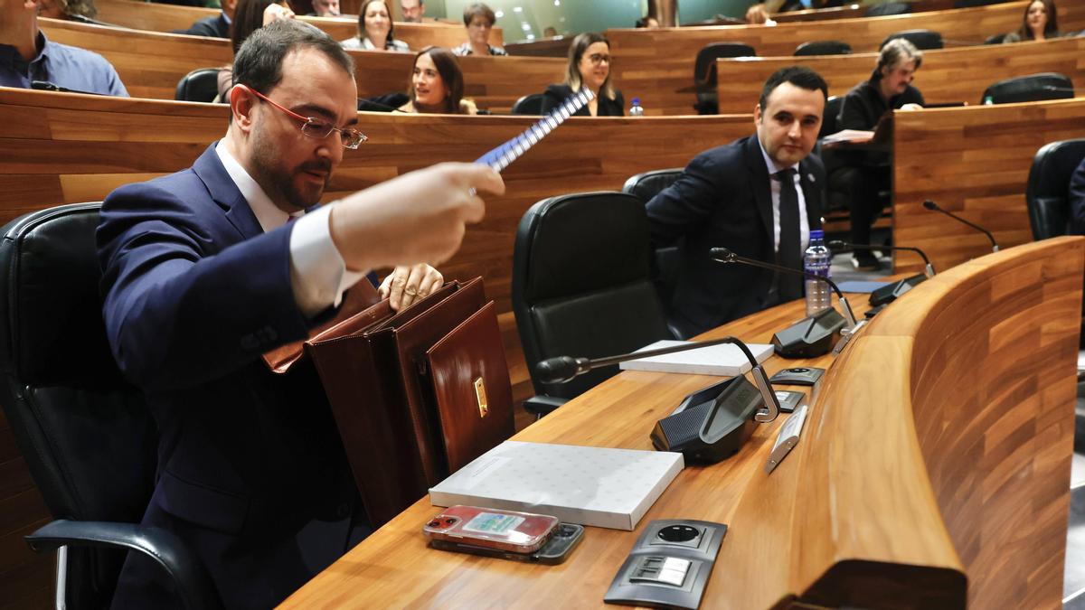 Barbón quita hierro a la falta de cuentas estatales y el PP ve peligrar ...