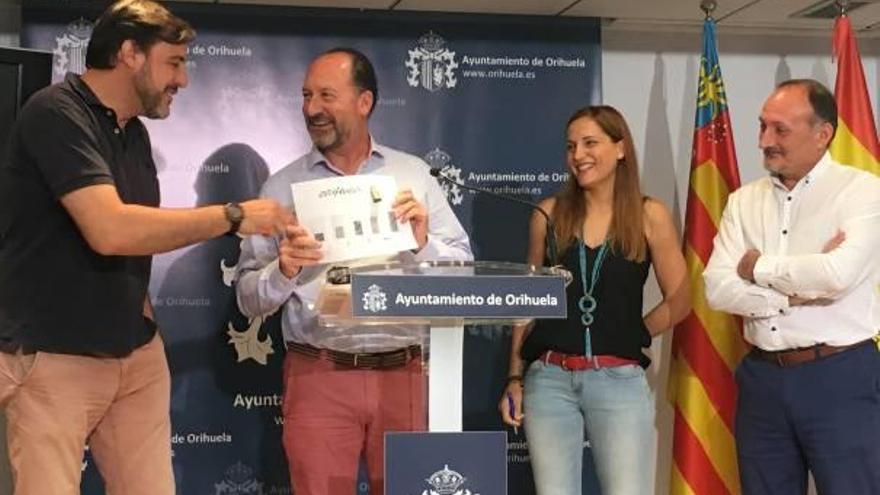 López Bas y Bascuñana durante la presentación del presupuesto de 2017 con Galindo y Almagro.