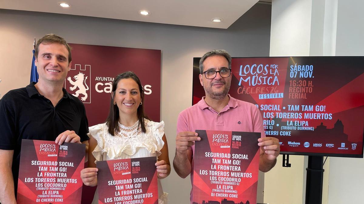 Conrado Gómez, Soledad Carrasco y Sergio Martínez, ayer en la presentación de Locos por la Música.