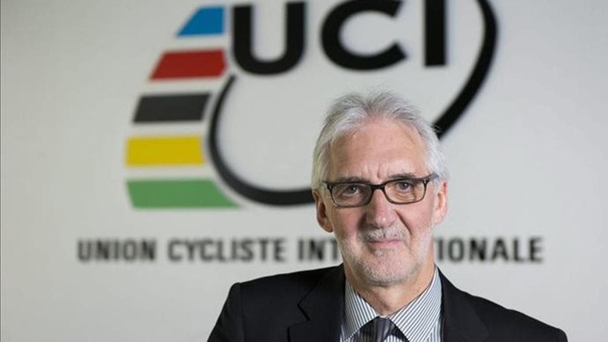 El presidente de la UCI, Brian Cookson