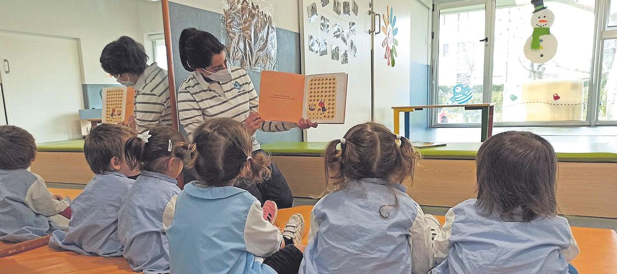 ESCUELA INFANTIL DE O GROVE, GUARDERIA GALIÑA AZUL EN EL BARRIO DE RONS