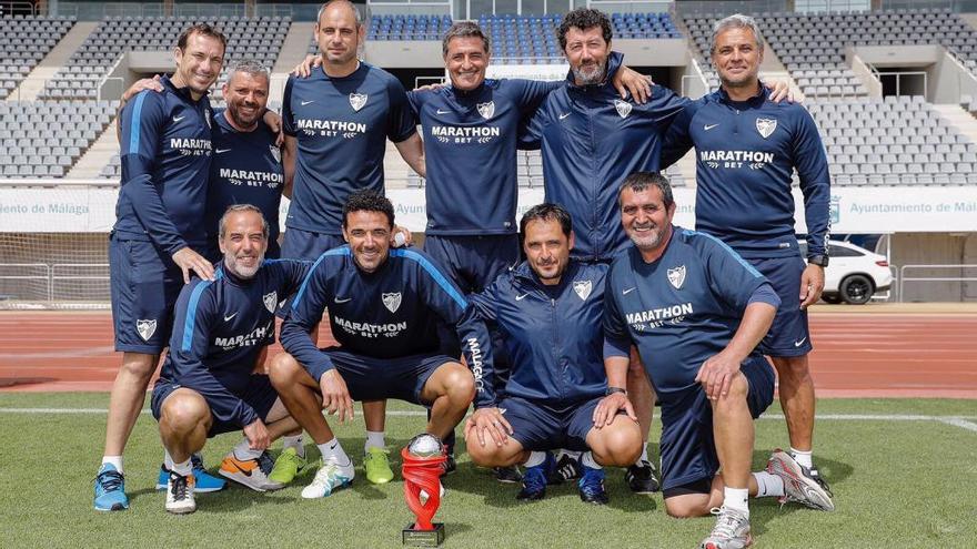 Míchel, junto la resto del cuerpo técnico del Málaga CF