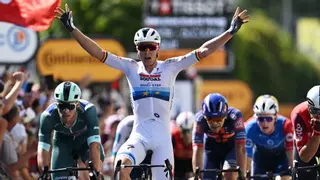 Van der Poel se queda a las puertas de firmar la escapada fantástica del Tour