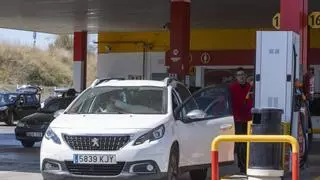 El combustible sube en Valencia en pleno inicio vacacional