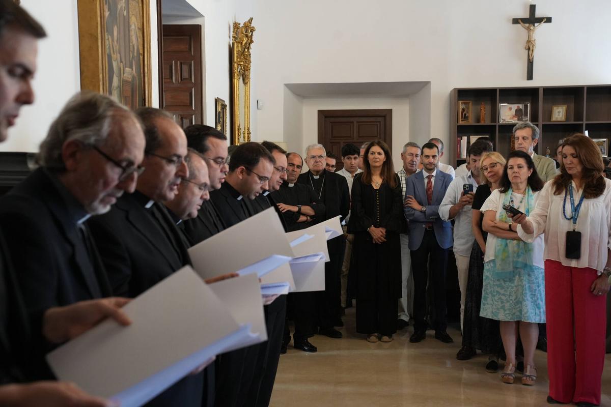 El obispo de Córdoba preside la toma de posesión de los nuevos miembros del Consejo Episcopal de la diócesis