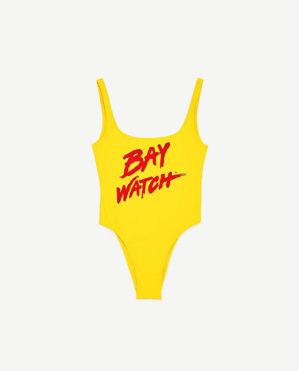 Bañador 'Baywatch' de Zara (Precio: 19,95 euros)