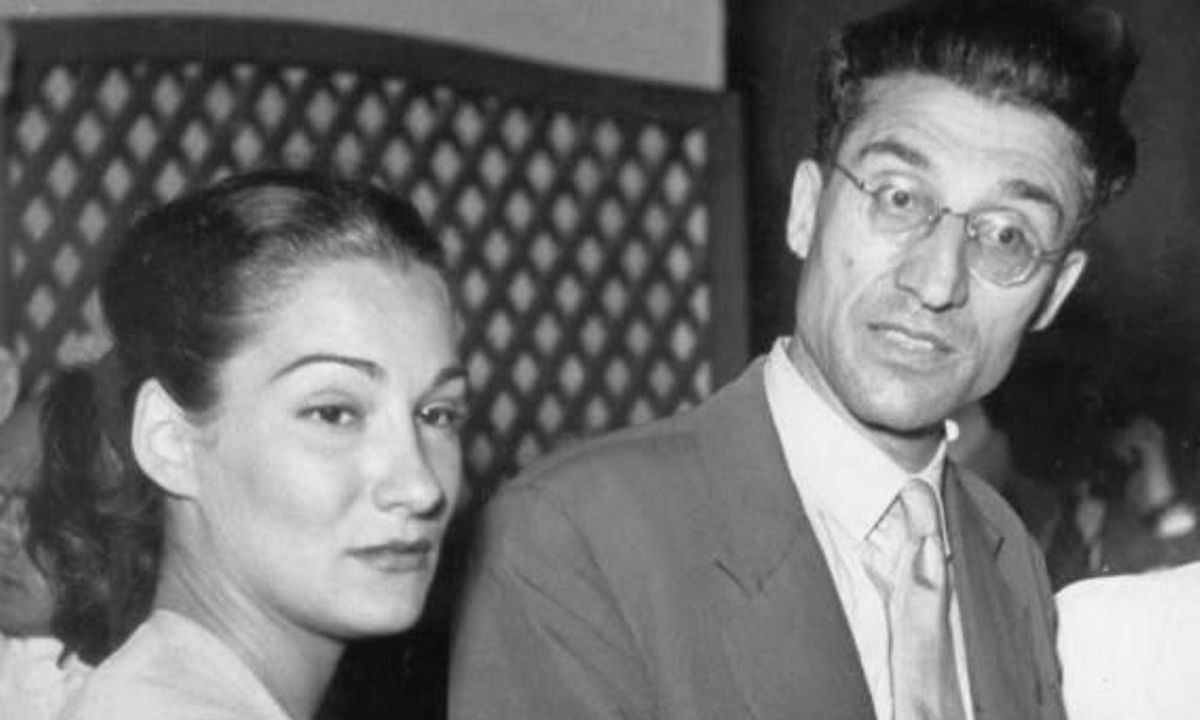 Cesare Pavese y la actriz Constance Dowling, de la que estuvo enamorado, hacia 1950.