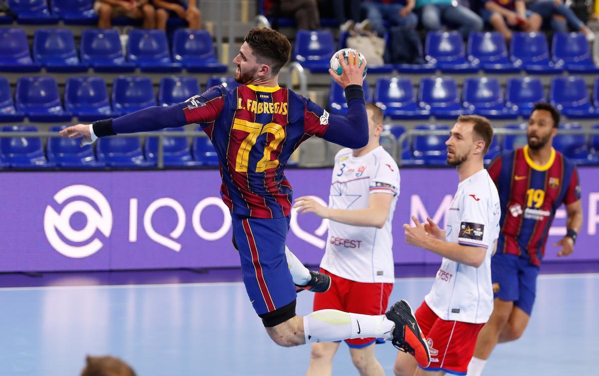 Fàbregas es un seguro de vida en el pivote