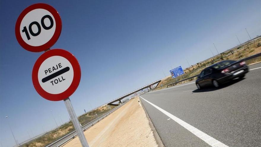 Fomento rescatará en febrero la primera de las autopistas quebradas