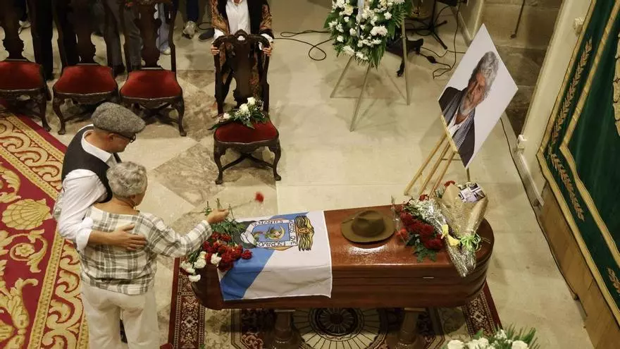 Despedida do cadaleito de Beiras cara a Boisaca