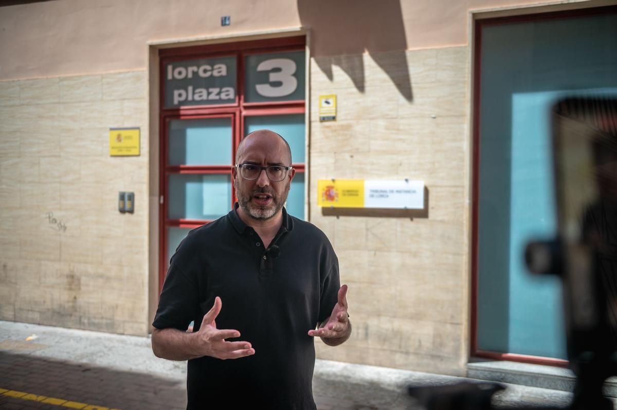 El fundador de Igualdad Animal, Javier Moreno, este miércoles en los tribunales de Lorca.