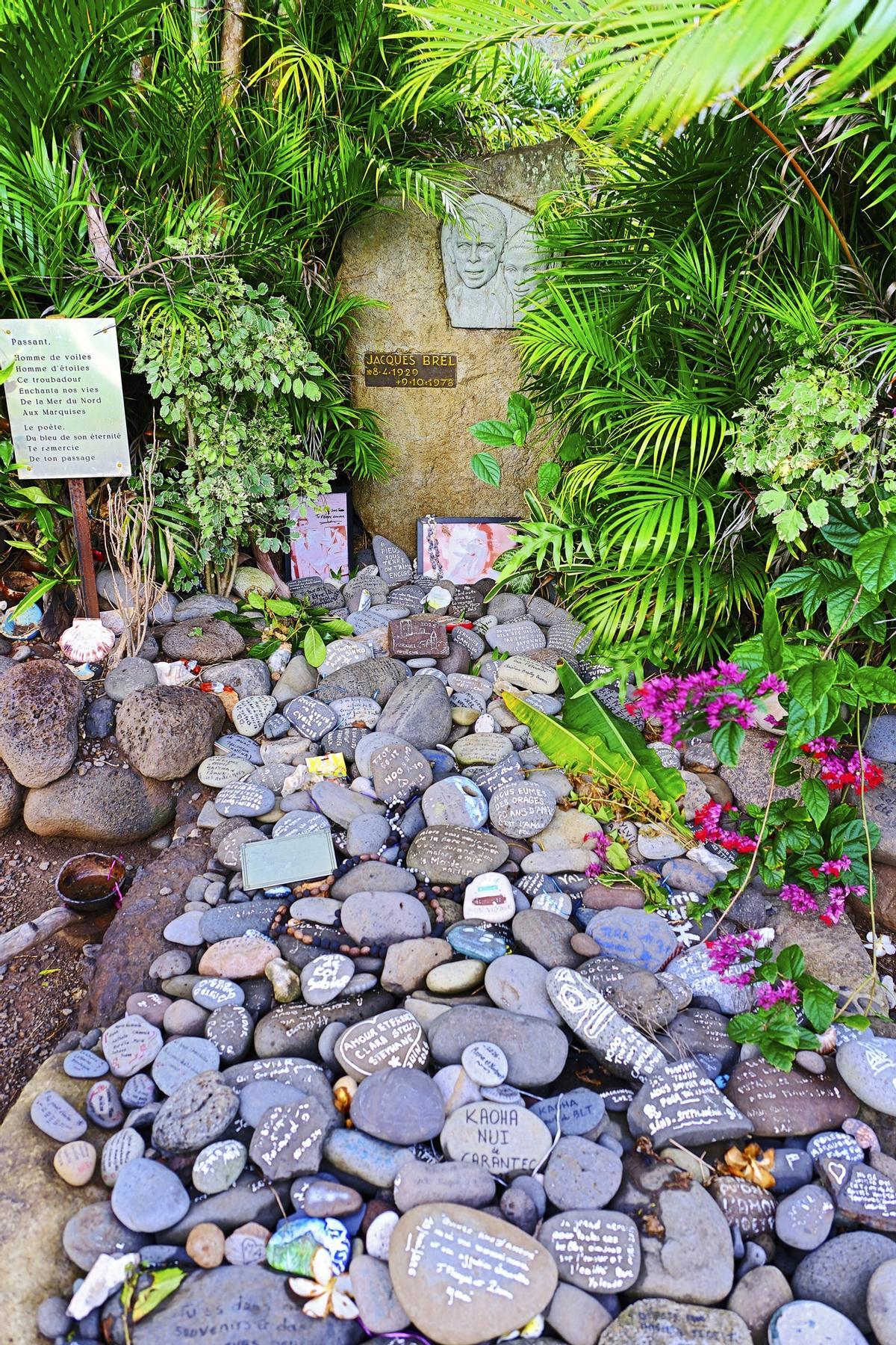 Tumba de Jacques Brel en Hiva Oa.