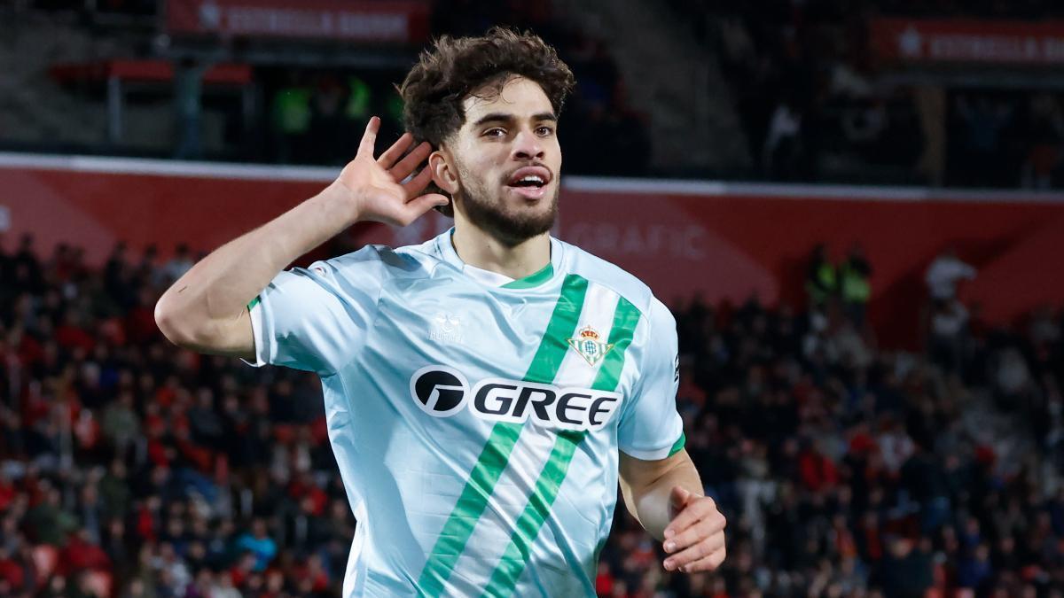 Betis - Feyenoord : El gol de Abde