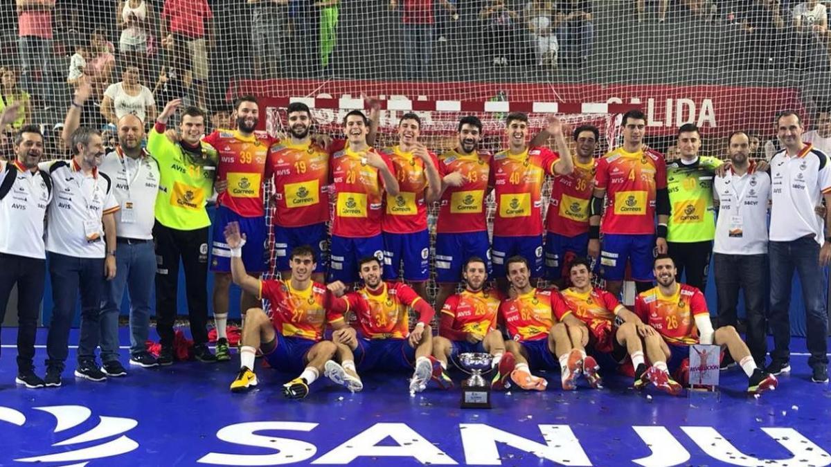 Antonio Bazán ('20'), hace seis años con los Hispanos