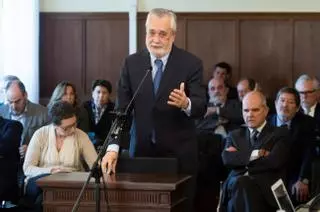 Griñán reprocha al Supremo que tardara 50 días en dar a conocer sus argumentos: "Fui condenado sin sentencia"