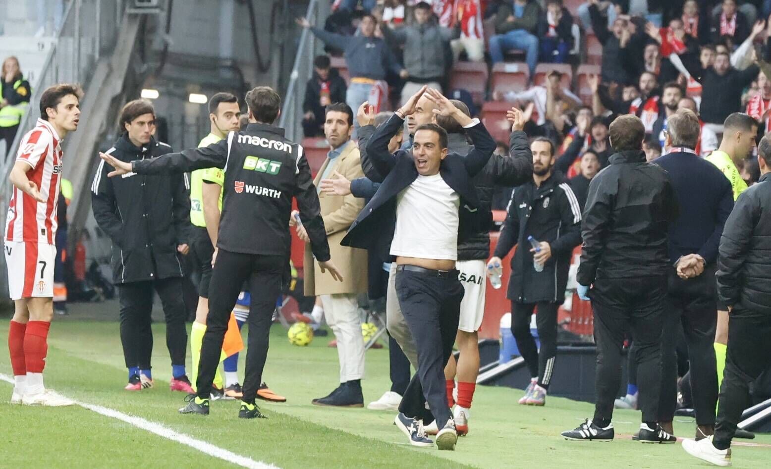 EN IMÁGENES: Gran victoria del Sporting contra el Granada en El Molinón