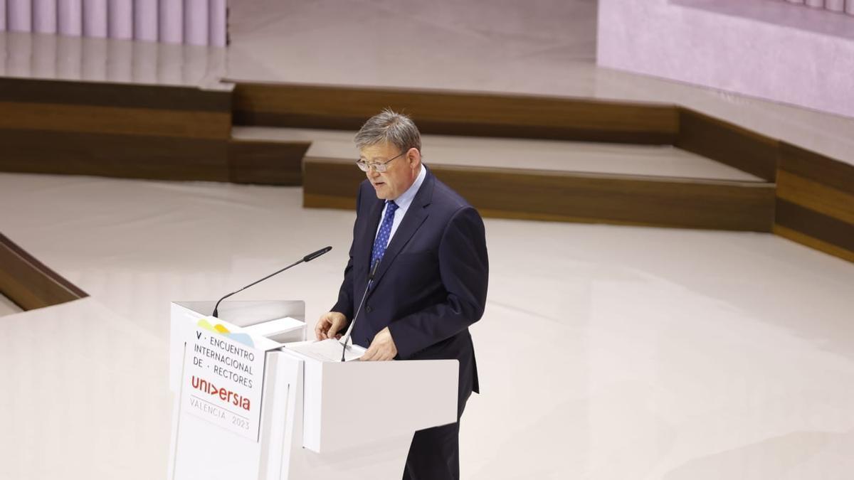 El president de la Generalitat Ximo Puig, durante su discurso.