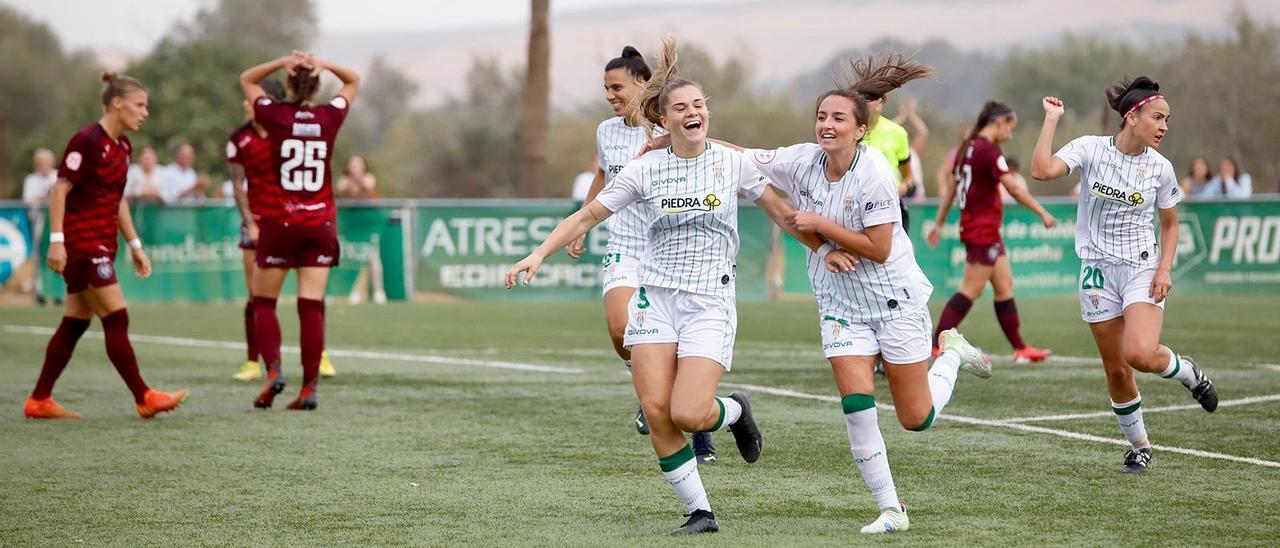 María Barquero celebra uno de sus goles ante el DUX Logroño durante la pasada fase de la Copa de la Reina.