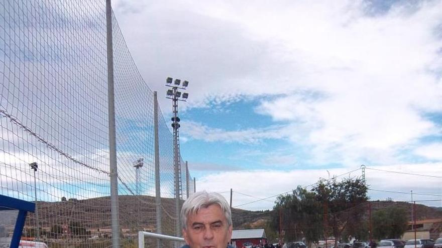 Miguel Martínez durante un partido en Elda.