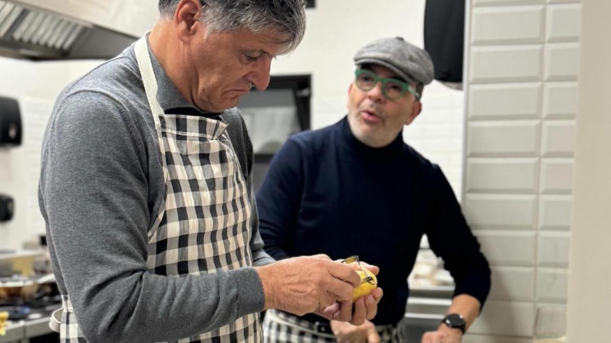Duelo entre Toni Nadal y el chef Jesús Sánchez en la cocina de una granja 'chic' de Cáceres