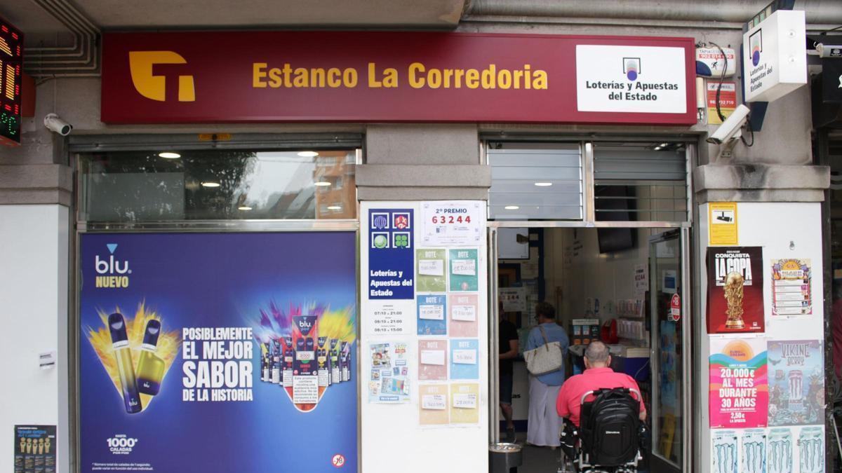 El estando La Corredoria, en el número 154 de la calle Corredoria Baja