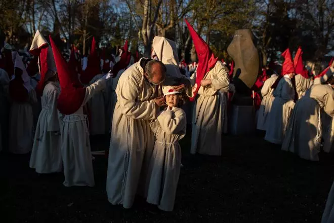 GALERÍA | Así ha sido el juramento de la Cofradía del Silencio