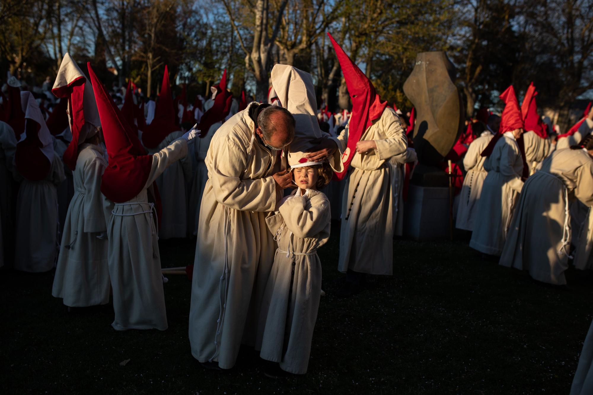 GALERÍA | Así ha sido el juramento de la Cofradía del Silencio