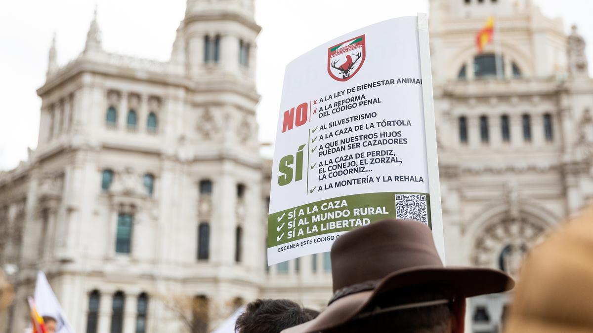 Los cazadores se manifiestan en contra de la Ley de Bienestar Animal