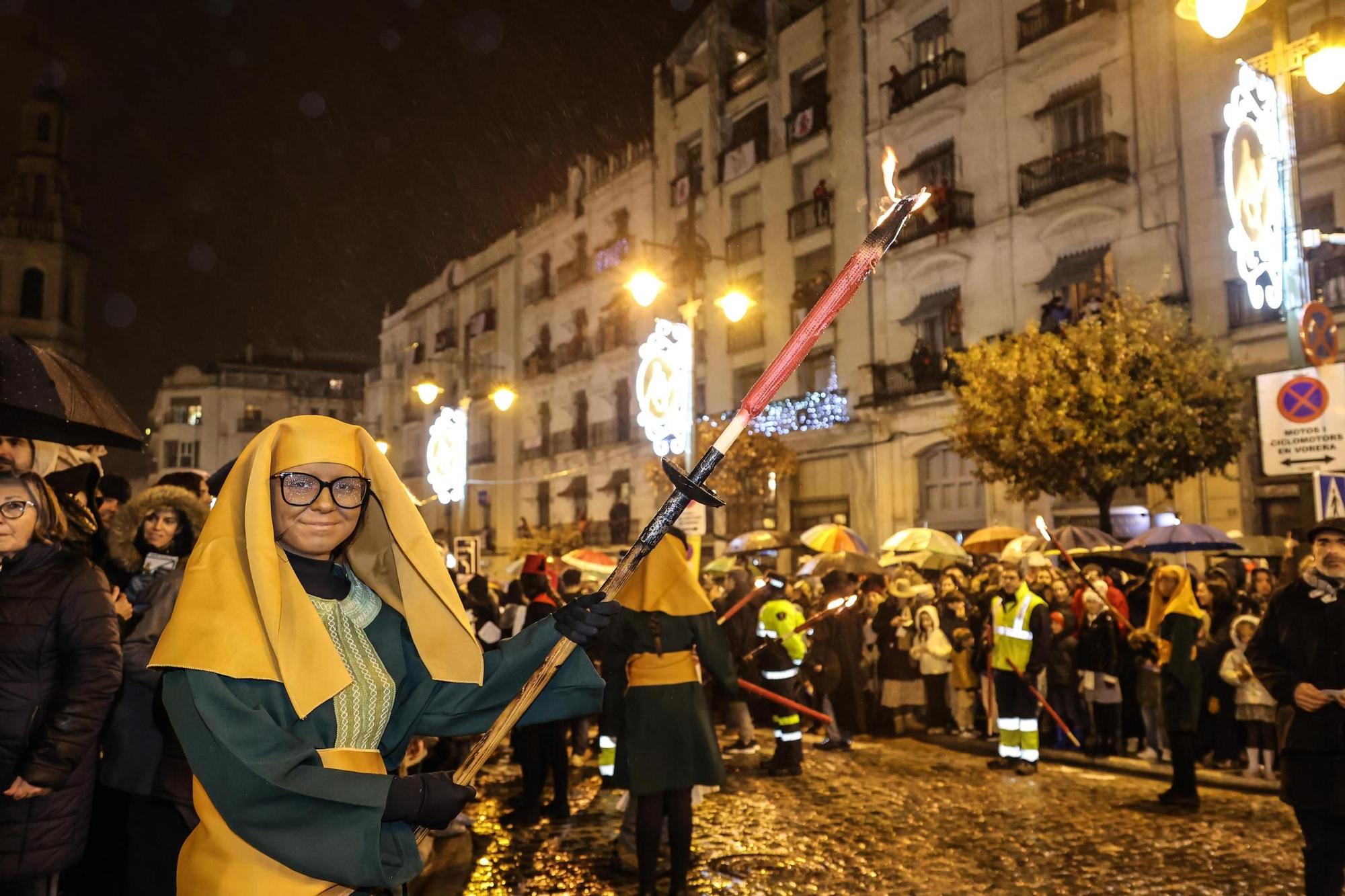 Las imágenes del Día de la Burrita y el Bando Real de Alcoy