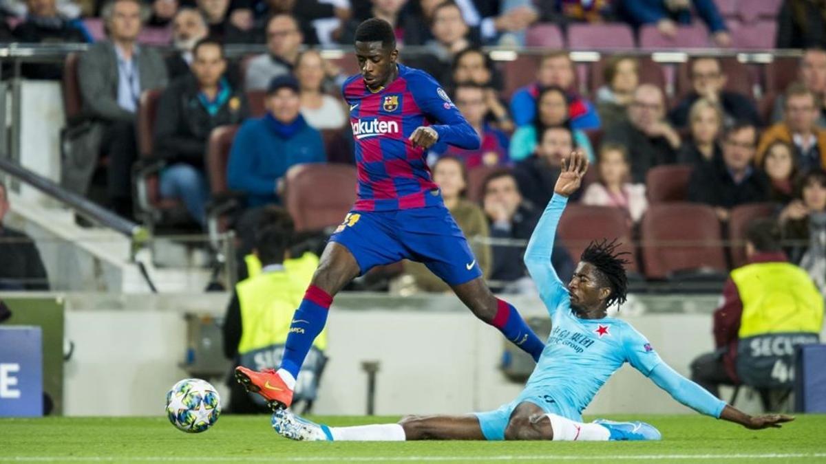 Dembélé en una jugada ofensiva en el partido de Champions ante el Slavia de Praga