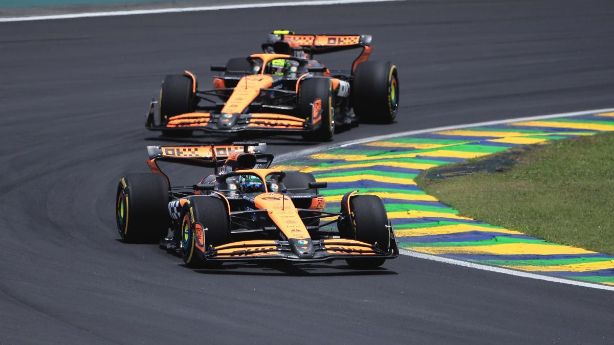 Oscar Piastri ha cedido la primera posición a su compañero Lando Norris en la sprint de Brasil
