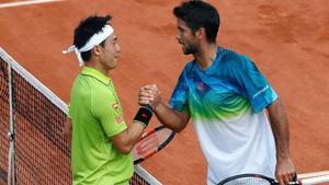 jcarmengol34060240 japan s kei nishikori  l  shakes hands with spain 160527181856