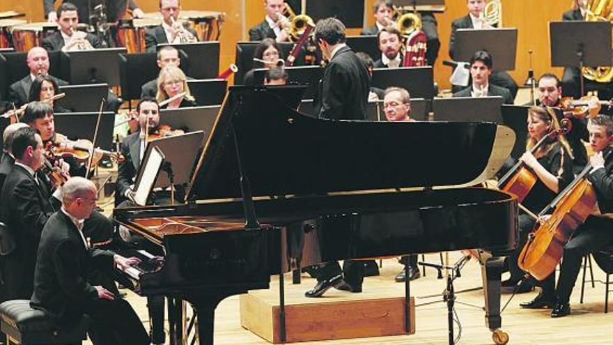 Ituarte se alía con Ravel y conquista al público del Auditorio