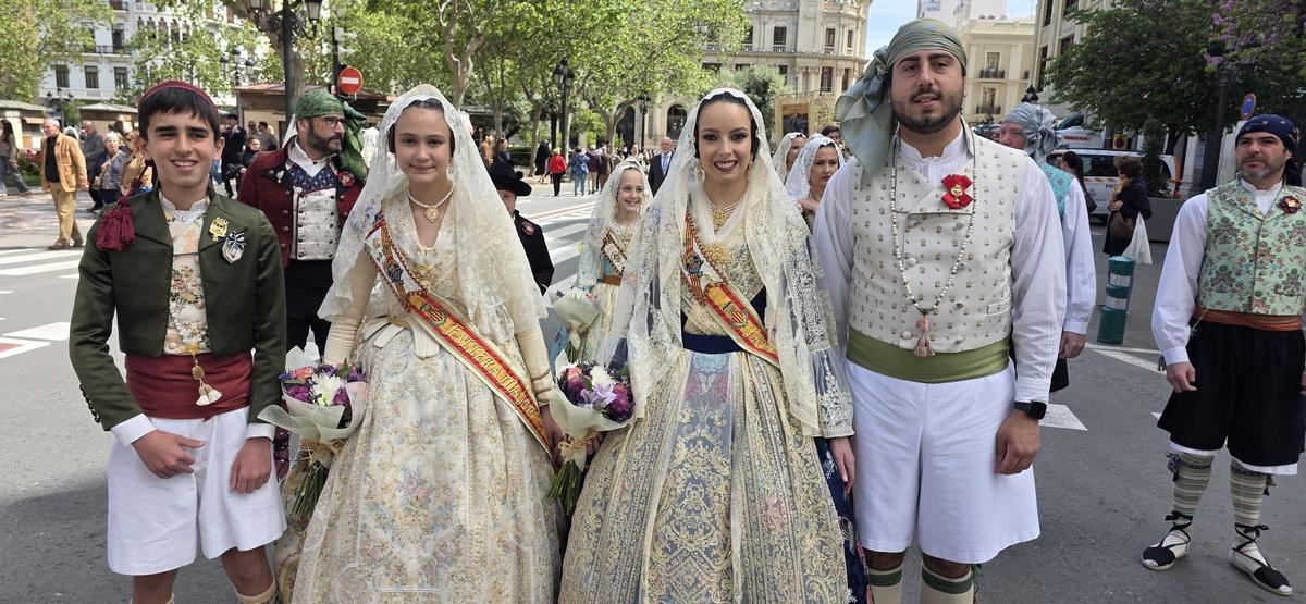 Las comisiones de falla en la Ofrenda a San Vicente Ferrer (3/6)